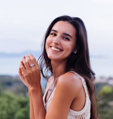 <em><strong>Anaís Fernández</strong></em>